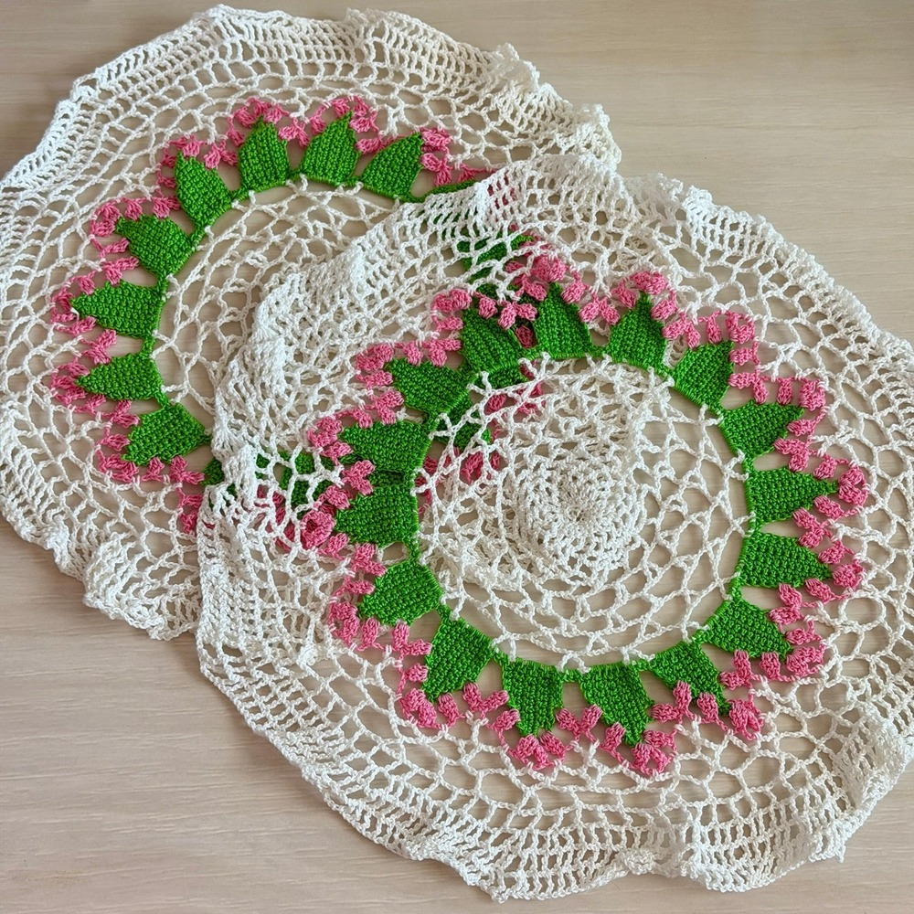 Set 2 Handmade Vintage Crochet Floral Irish Lace Doilies White Green Pink